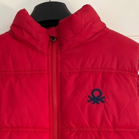 United Colours of Benetton Youth Large Unisex Red Puffer Vest - Picture 2 of 11